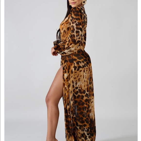 Roaring Slit Maxi Dress Brand New Multiple Sizes - Picture 5 of 7